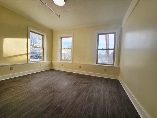 $1,500 | 27 East Main Street, Unit 201, Waterloo, NY 13165