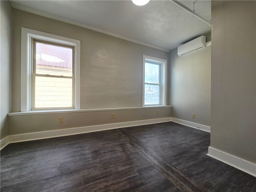 27 East Main Street, Unit 201 Waterloo, NY 13165 - Photo 10 of 13