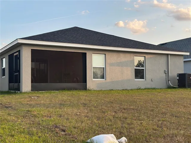 a house view with a outdoor space