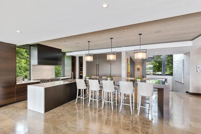 $22,000,000 | 20670 Linwood Road, Deephaven, MN 55331