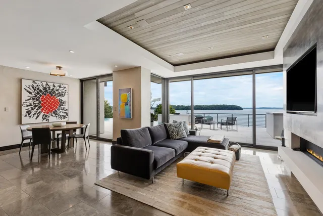 $22,000,000 | 20670 Linwood Road, Deephaven, MN 55331