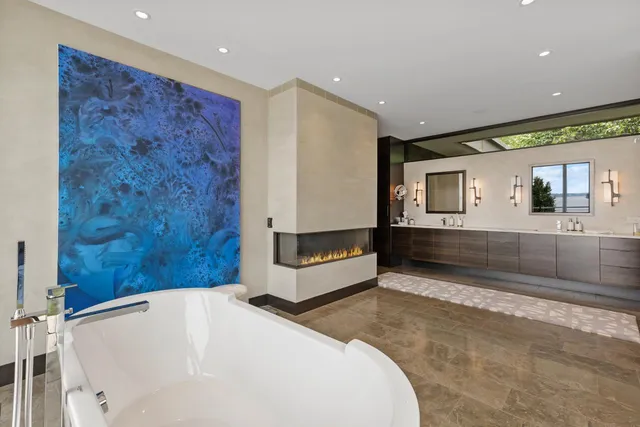 $22,000,000 | 20670 Linwood Road, Deephaven, MN 55331