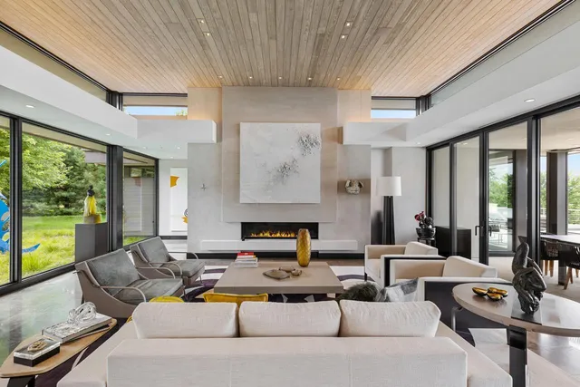 $22,000,000 | 20670 Linwood Road, Deephaven, MN 55331