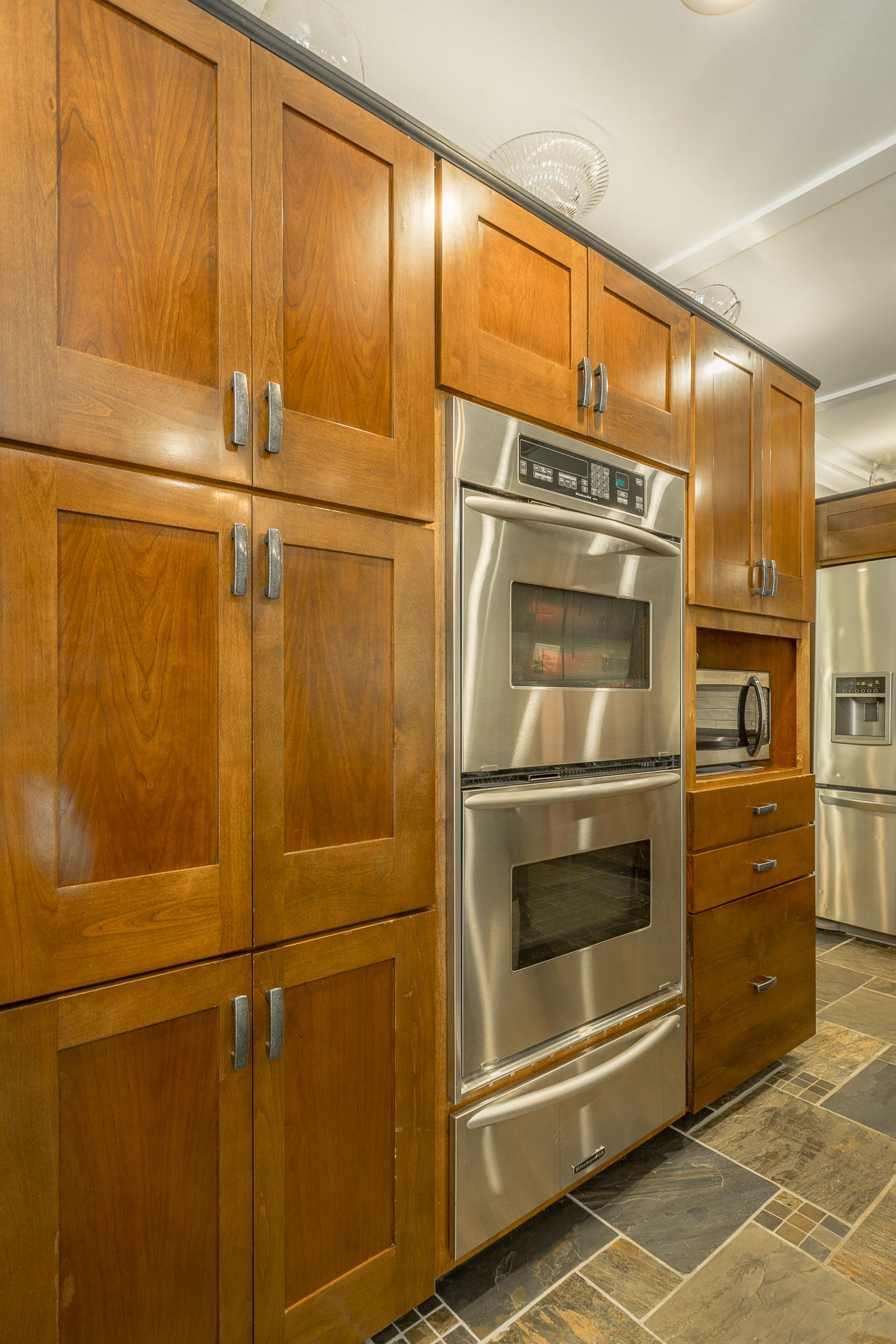 1108 Crown Point Road West Signal Mountain, TN 37377 - Photo 14 of 40 Double ovens