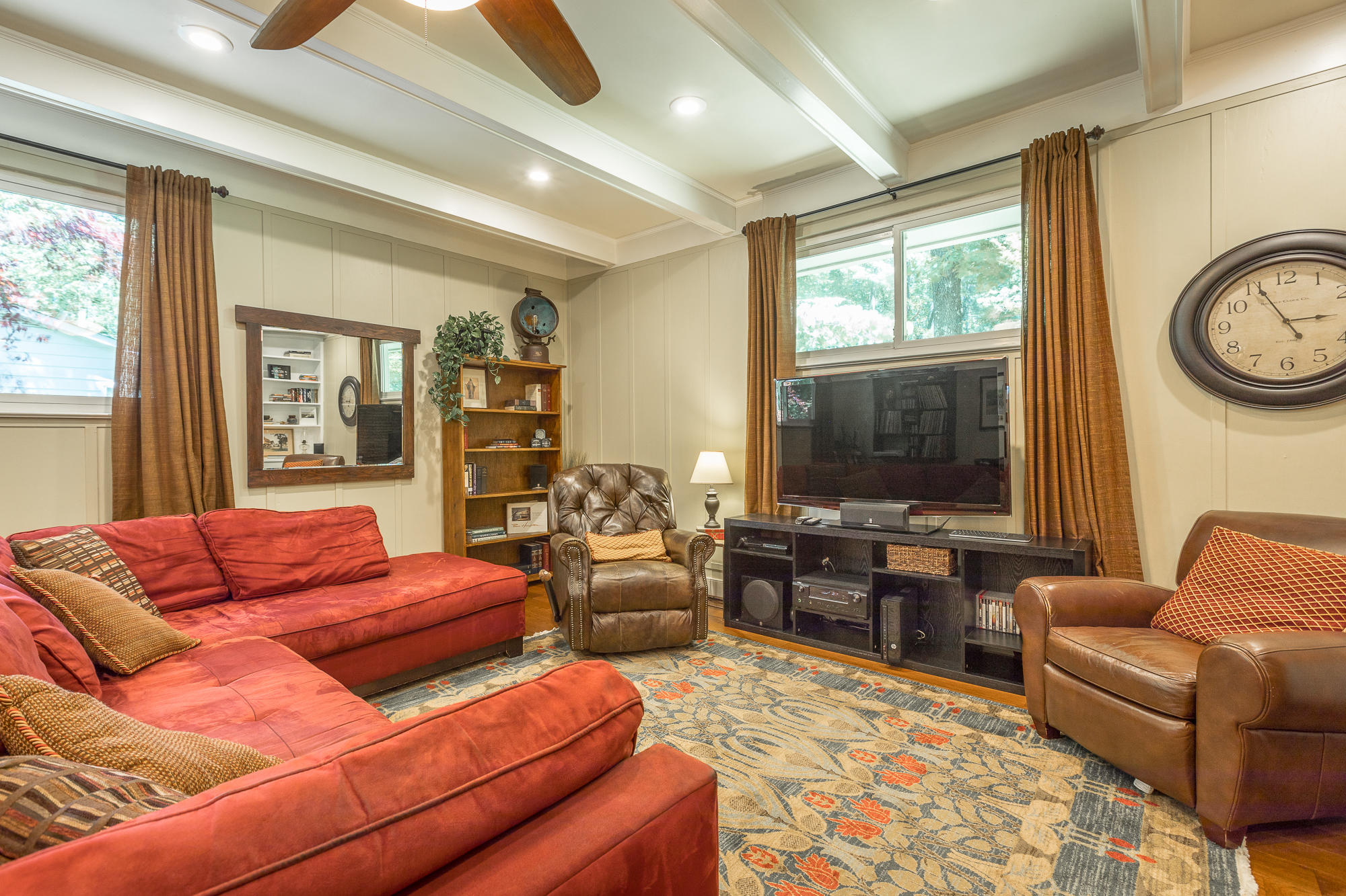 1108 Crown Point Road West Signal Mountain, TN 37377 - Photo 15 of 40 Family room