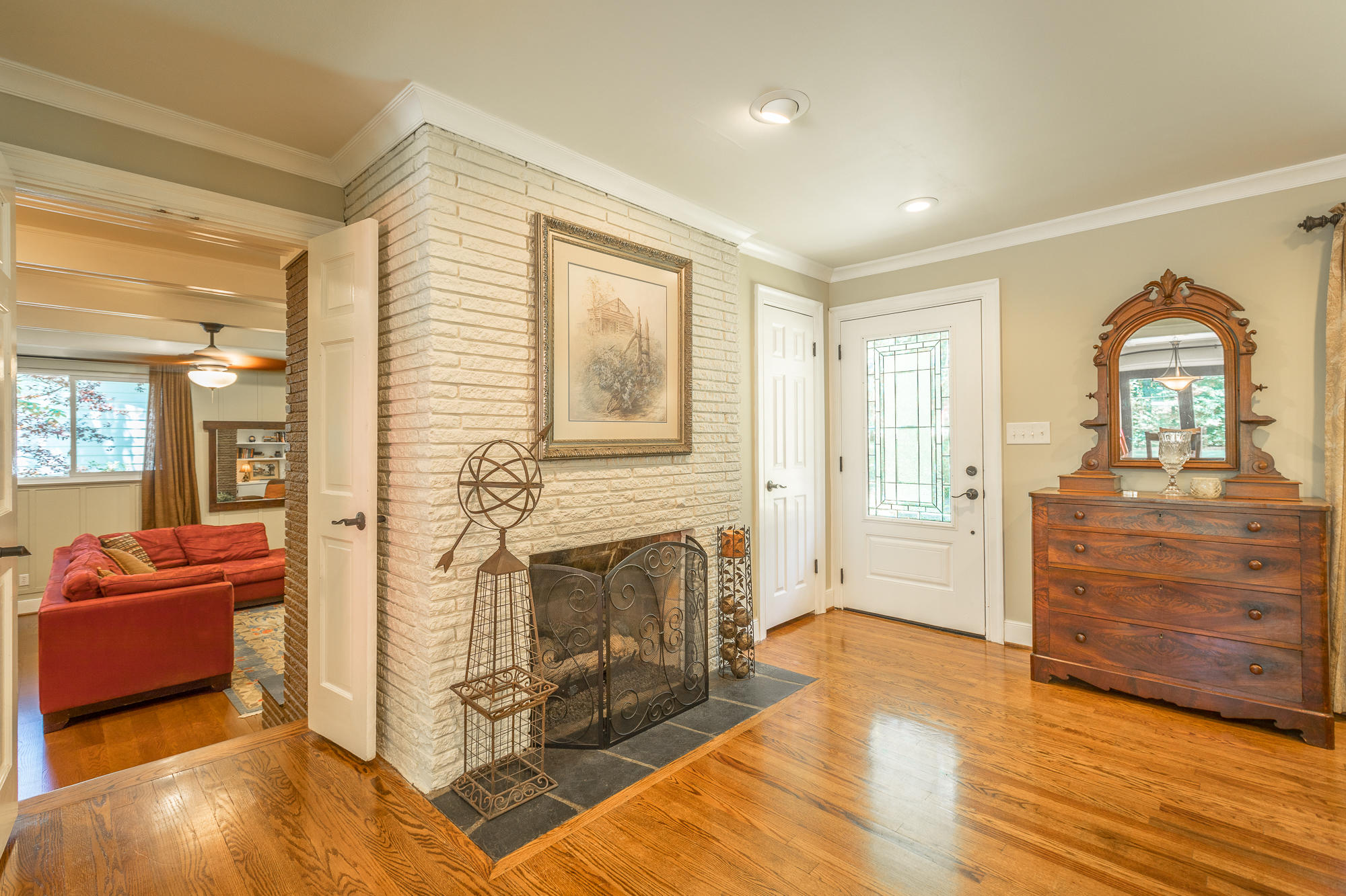 1108 Crown Point Road West Signal Mountain, TN 37377 - Photo 5 of 40 Lovely floors