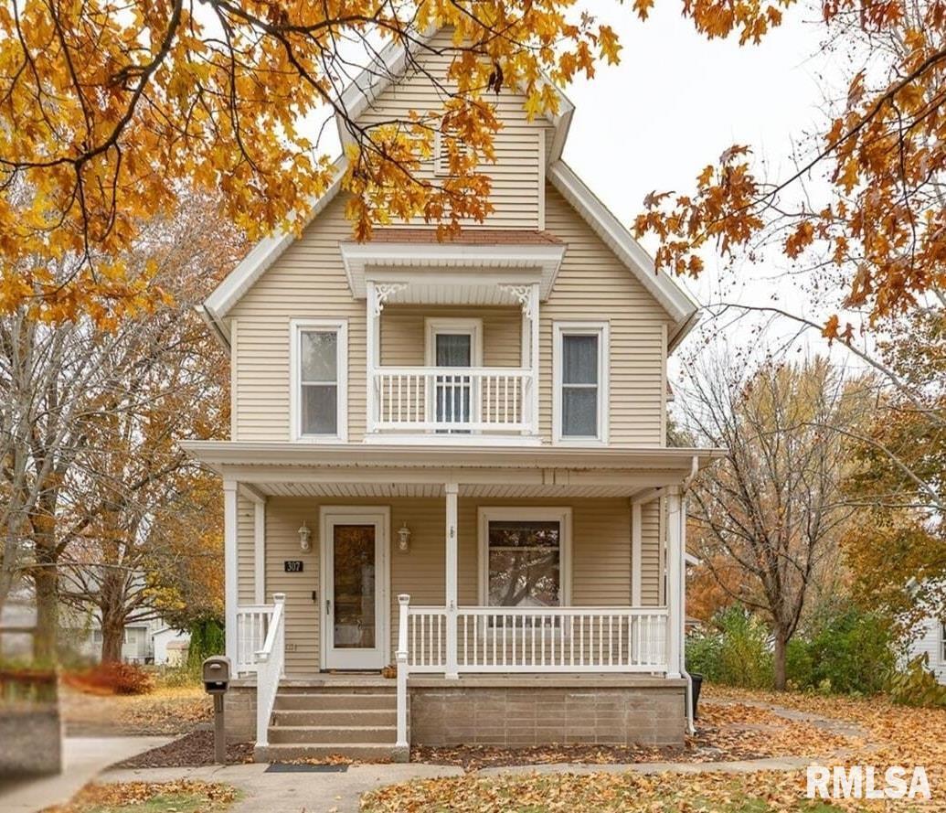 307 East Court Street Cambridge, IL 61238 - Photo 1 of 18