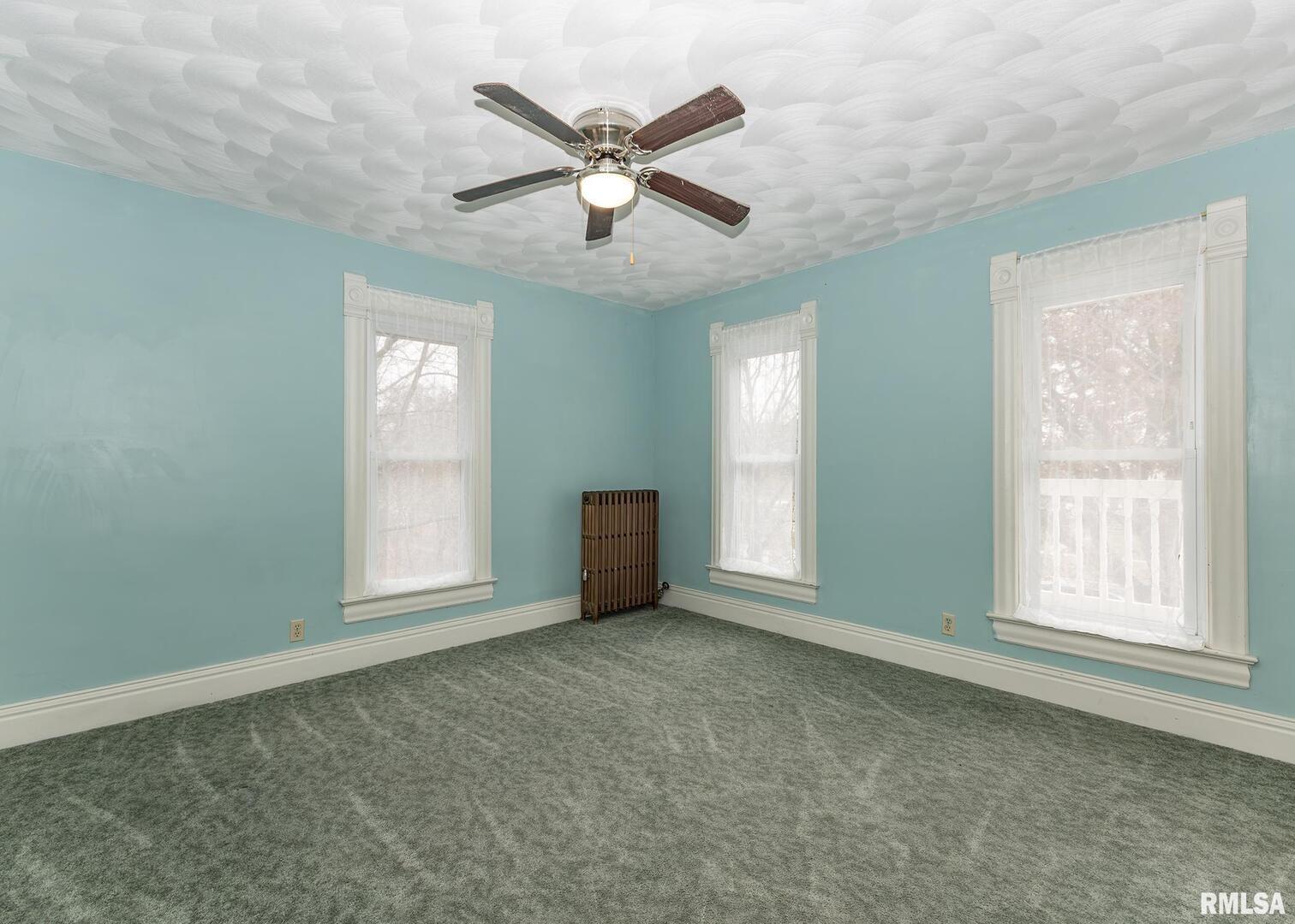 307 East Court Street Cambridge, IL 61238 - Photo 12 of 18