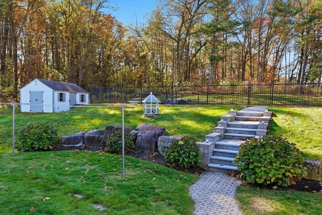 $1,100,000 | 100 Farwell Road, Tyngsborough, MA 01879