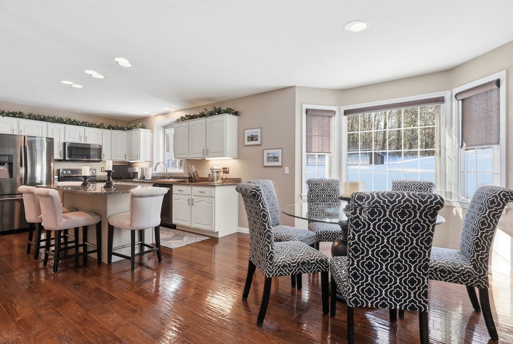 100 Farwell Road Tyngsborough, MA 01879 - Photo 10 of 42