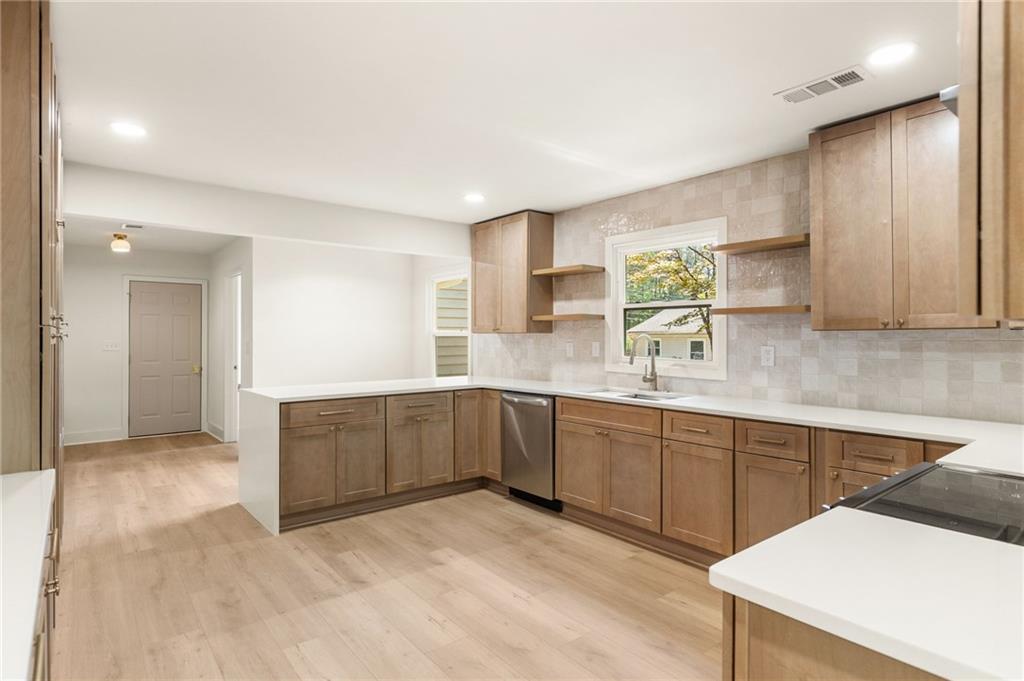 3231 Bunten Road Duluth, GA 30096 - Photo 10 of 32