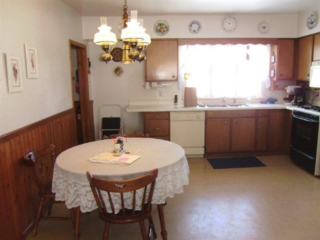 725 2nd Street Proctor, MN 55810 - Photo 4 of 9 Gallery Image 4