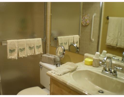 1097 Cornwall East, Unit RENOVATED Boca Raton, FL 33434 - Photo 6 of 14 Additional Photo