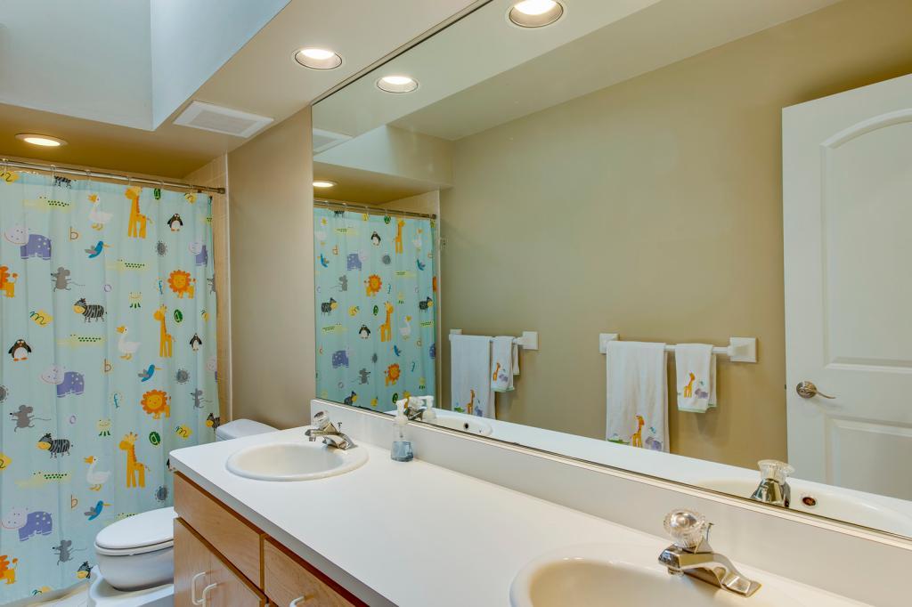 2817 Westridge Road Minnetonka, MN 55305 - Photo 22 of 36 Gallery Image 22