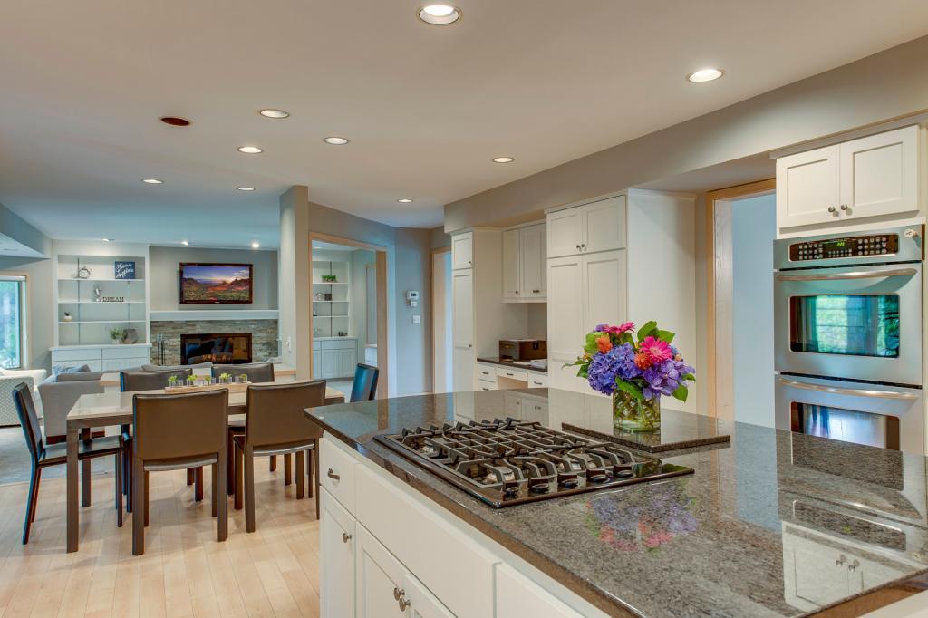 2817 Westridge Road Minnetonka, MN 55305 - Photo 7 of 36 Gallery Image 7