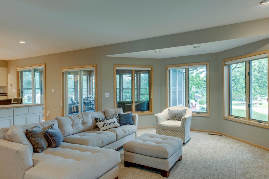 2817 Westridge Road Minnetonka, MN 55305 - Photo 10 of 36 Gallery Image 10