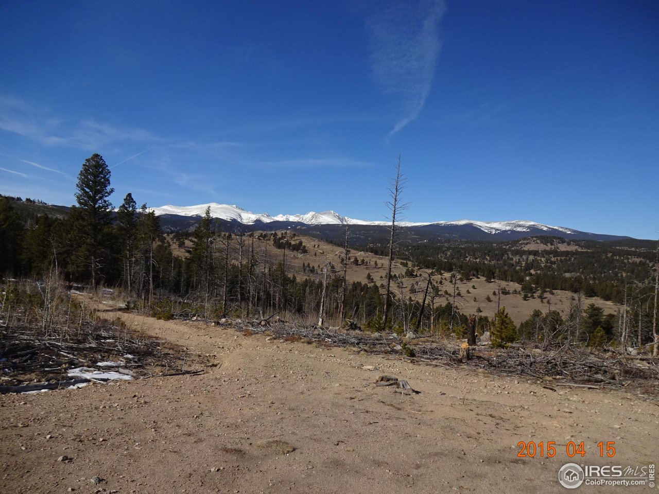 2315 Ridge Road Nederland, CO 80466 - Photo 22 of 28 a view of a dry yard with wooden fence