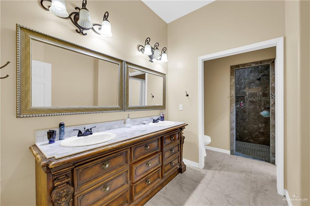 825 Carpintero Street Edinburg, TX 78542 - Photo 11 of 20