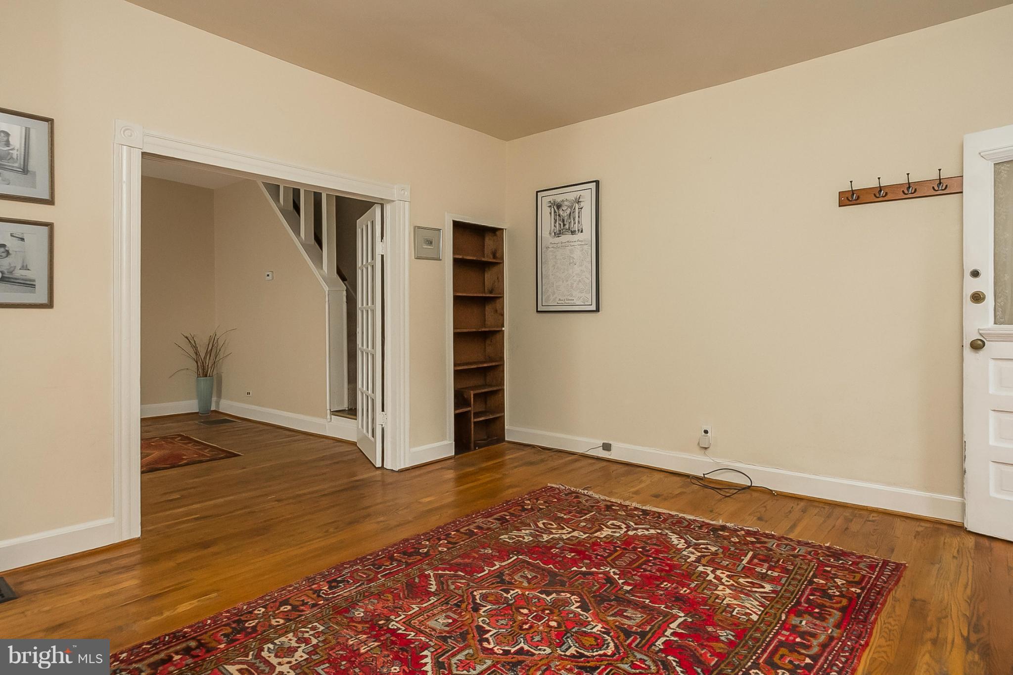 4542 Keswick Road Baltimore, MD 21210 - Photo 8 of 30 Living Room