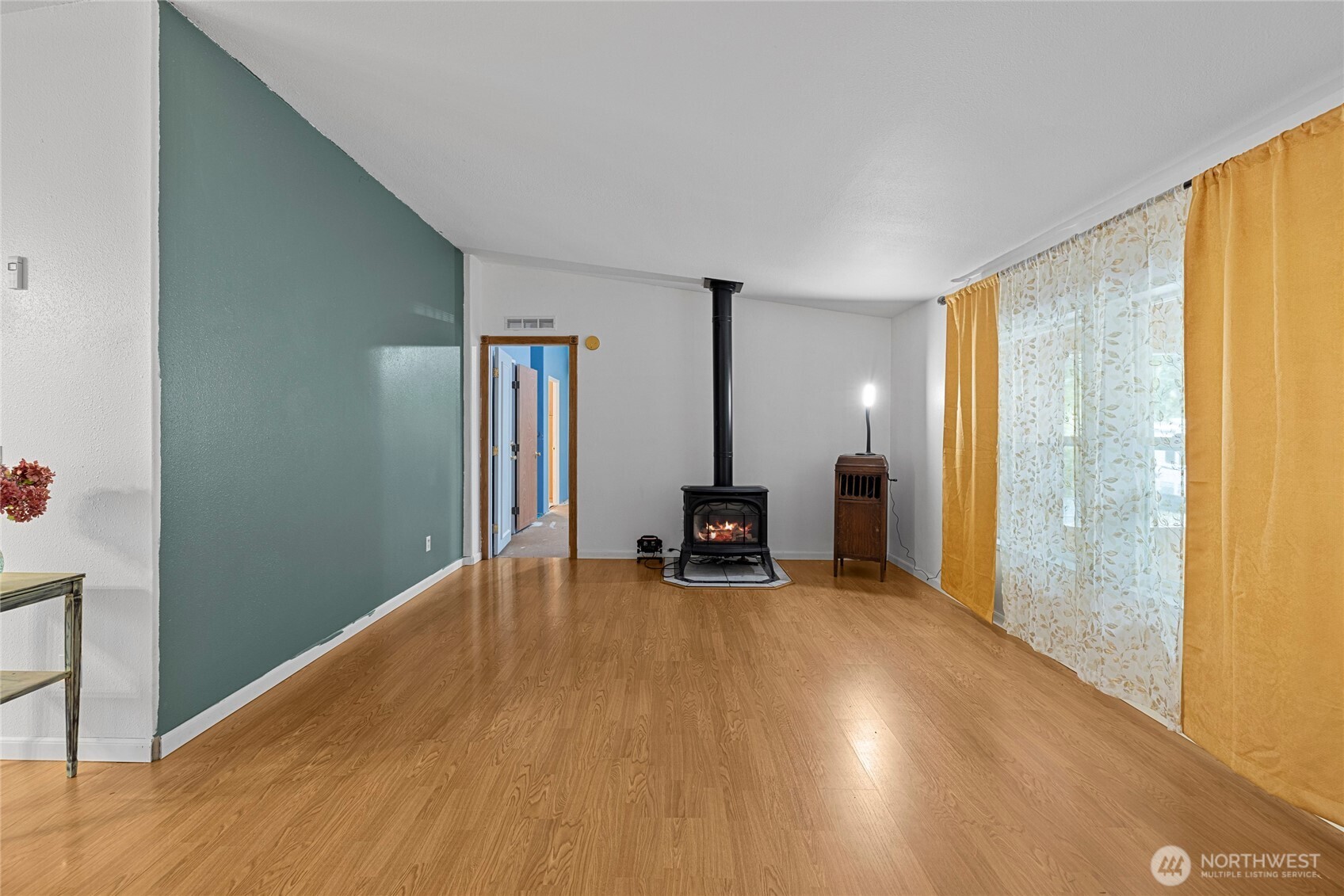 159 East Crescent Harbor Road Oak Harbor, WA 98277 - Photo 6 of 33 Gallery Image 6