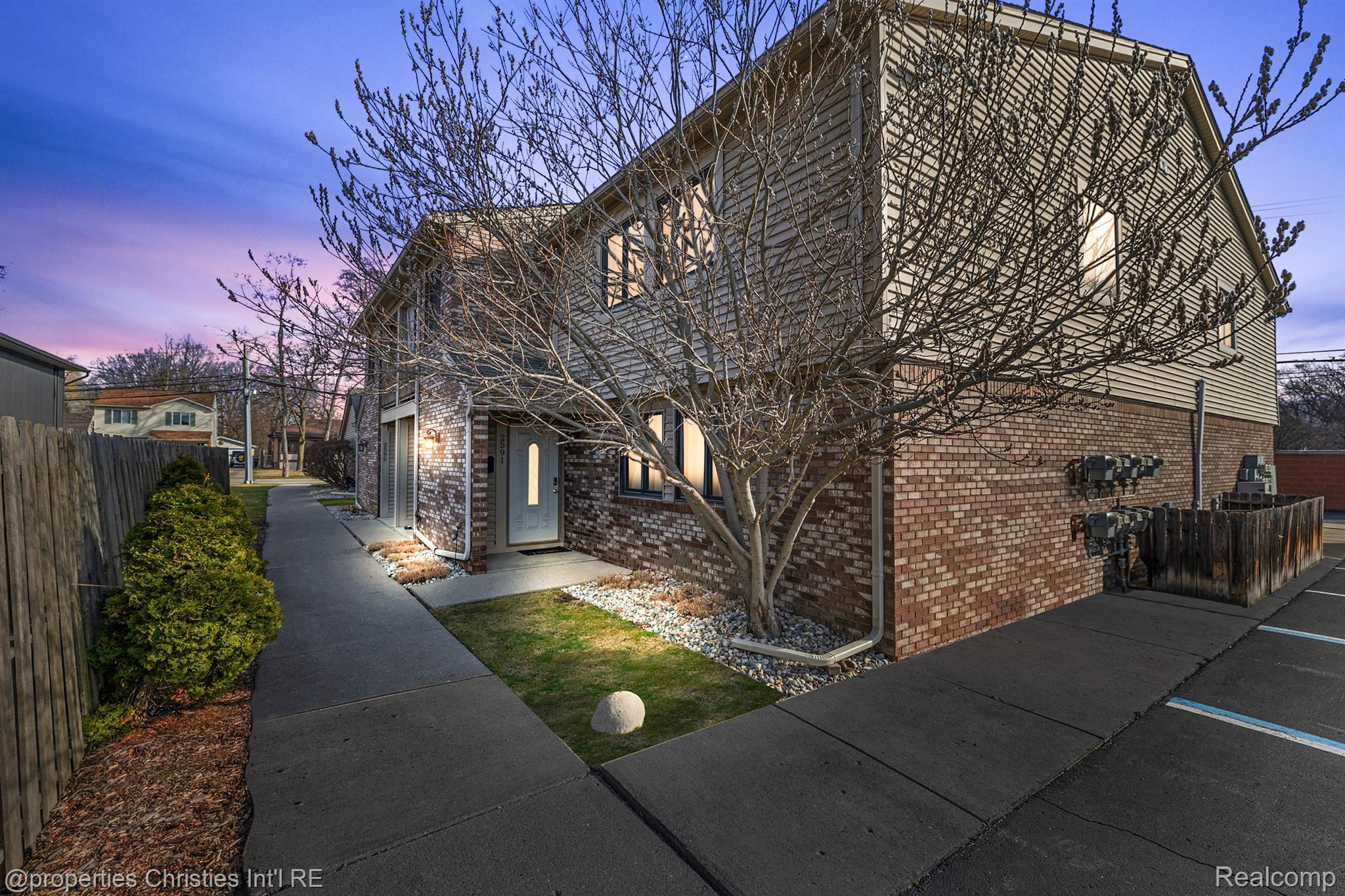 2591 Columbia Road Berkley, MI 48072 - Photo 1 of 24 Gallery Image 1