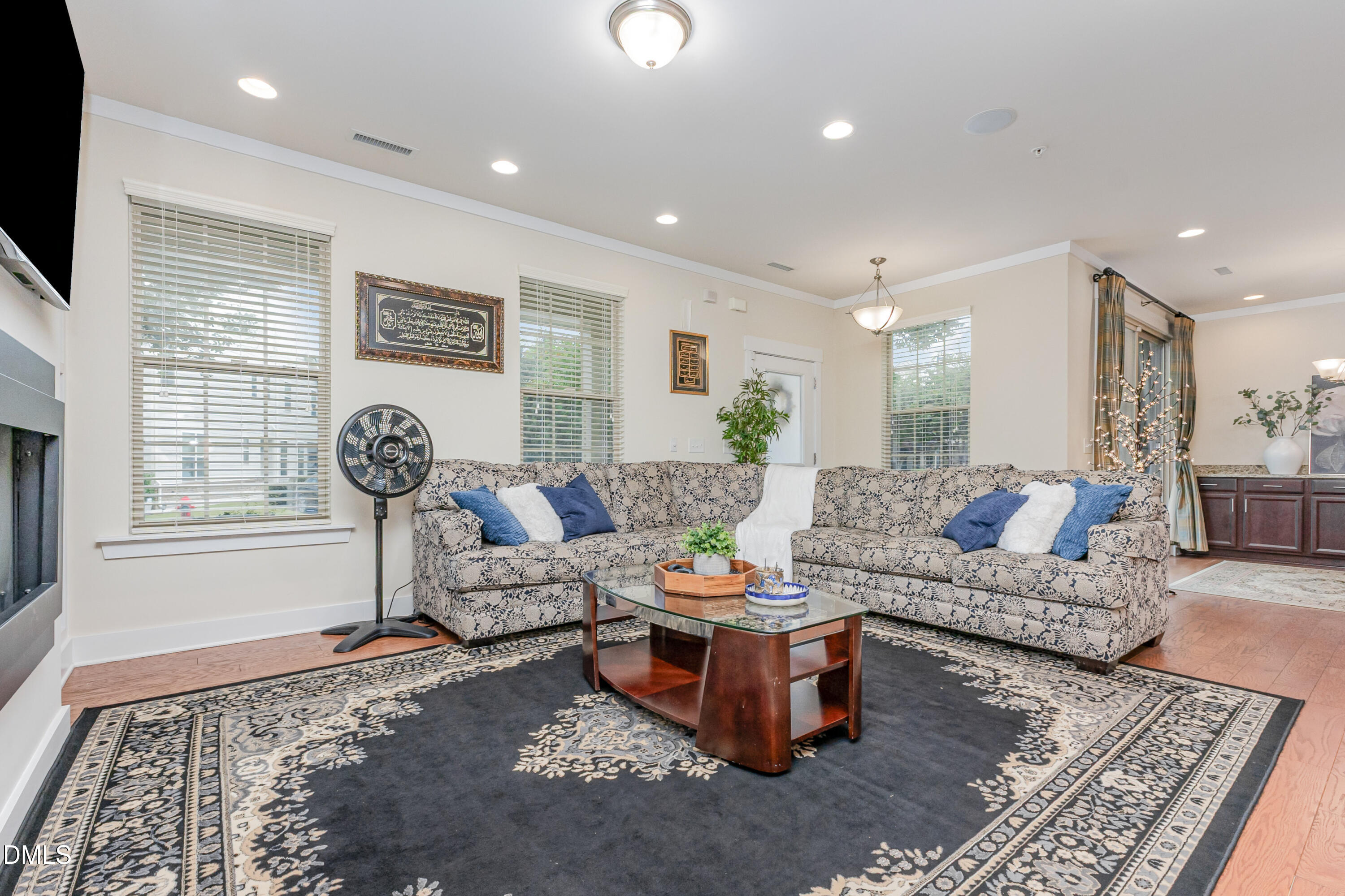 9202 Giralda Walk Raleigh, NC 27617 - Photo 4 of 28 006_cj4a1661-edit_413