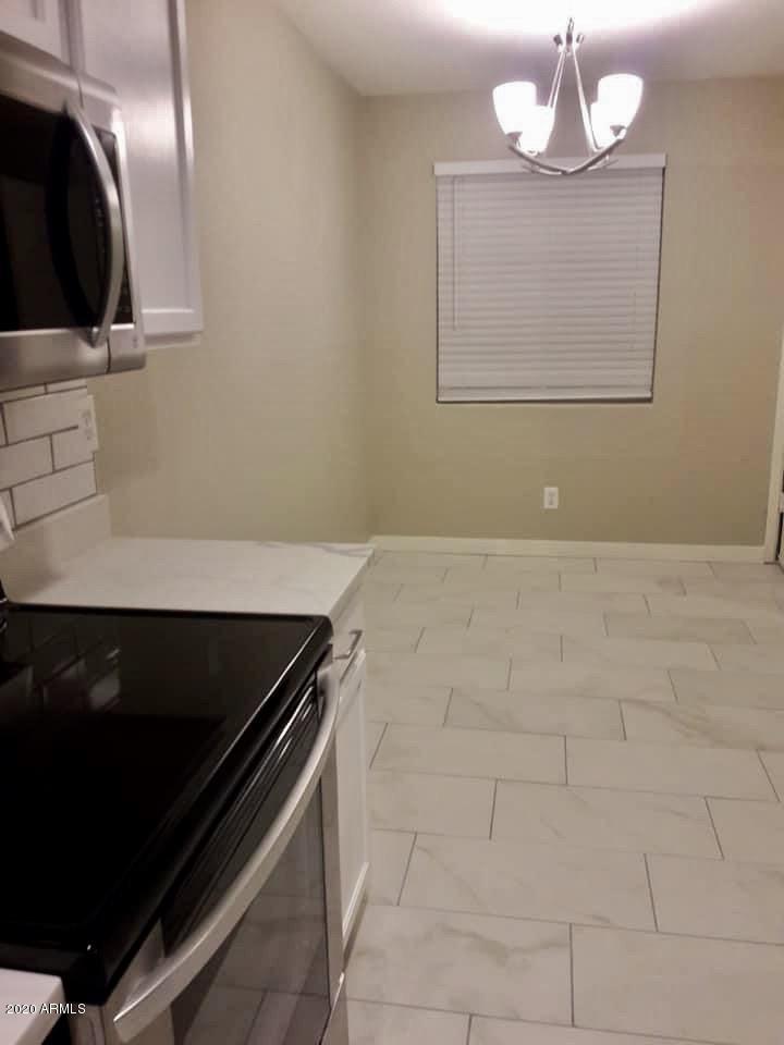 2613 West Ocotillo Road, Unit 2 Phoenix, AZ 85017 - Photo 8 of 18 IMG_4493