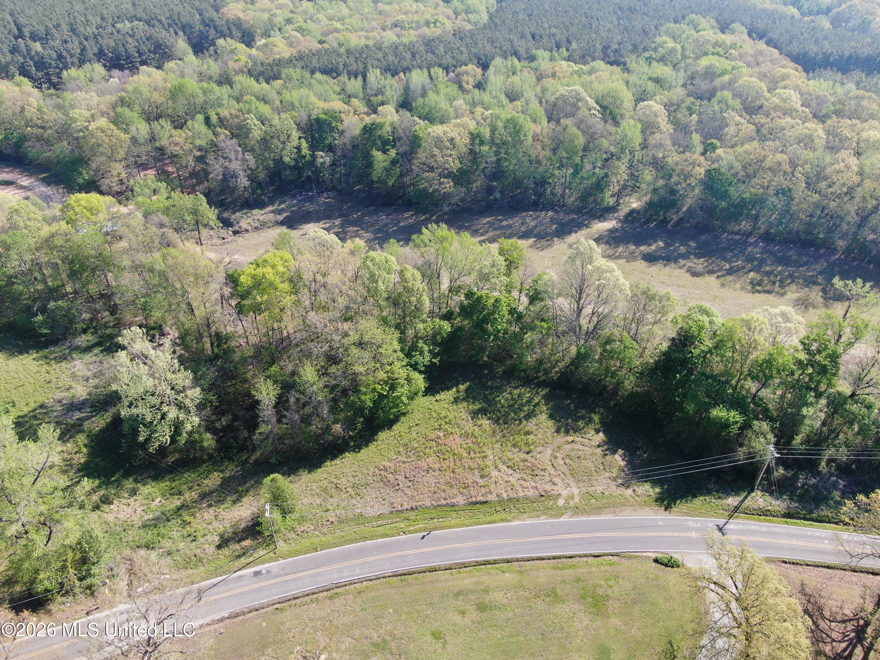 2502 South Slayden Road Lamar, MS 38642 - Photo 2 of 16 DJI_0951