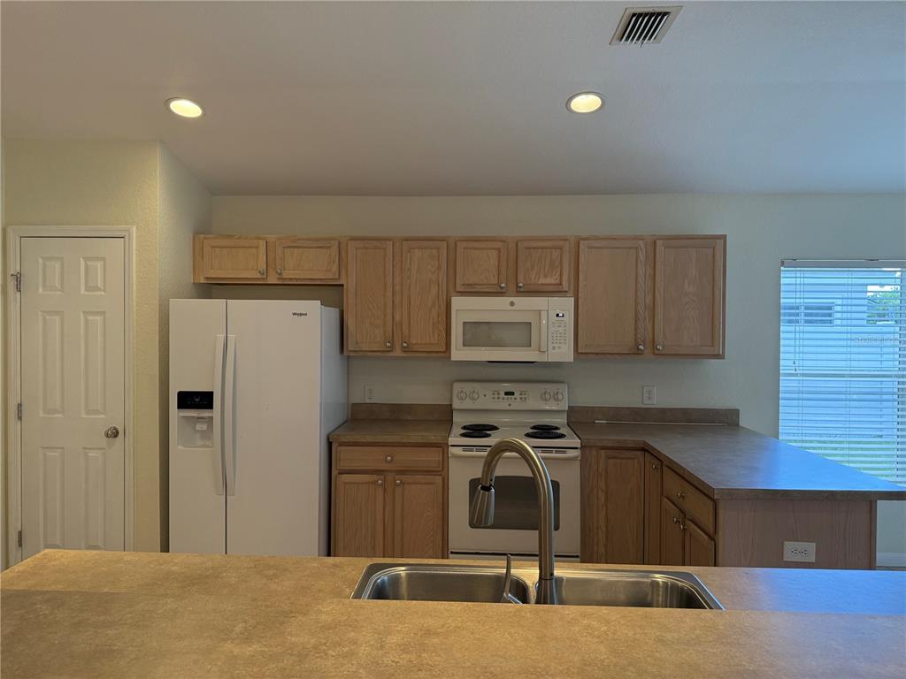 4304 Southwest 54th Court Ocala, FL 34474 - Photo 6 of 18