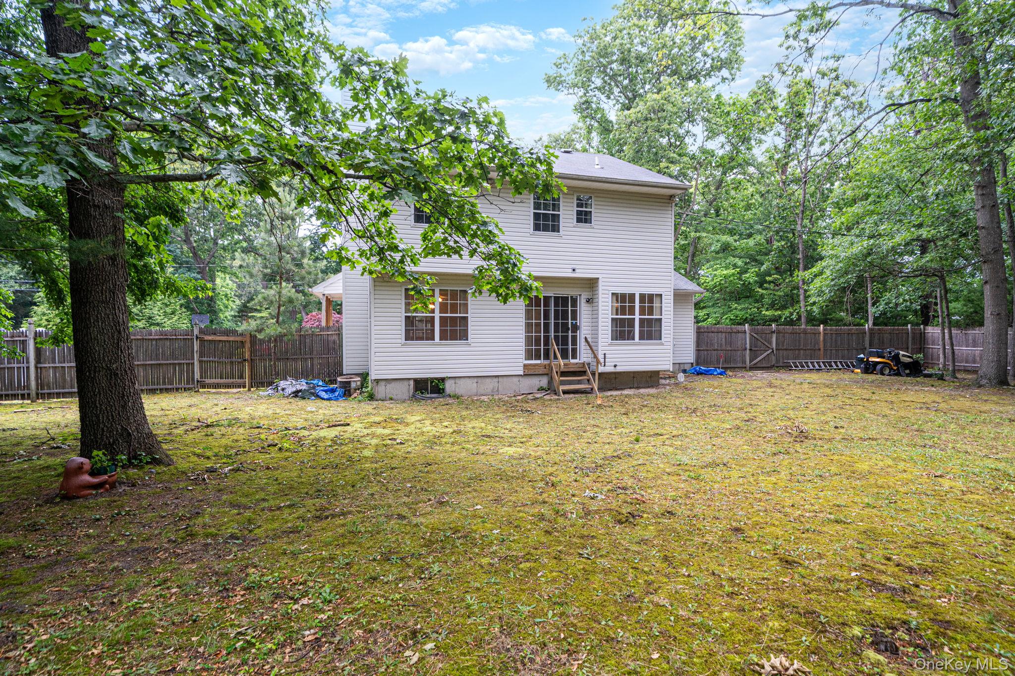 2 Community Road Coram, NY 11727 - Photo 6 of 30