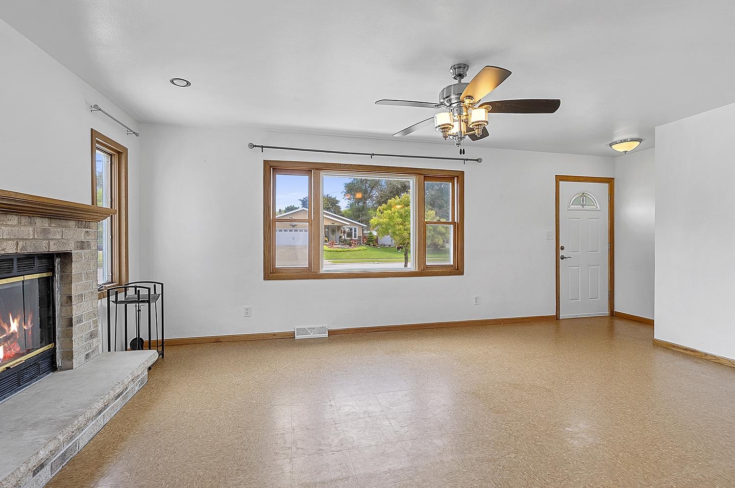 931 Coppens Road Green Bay, WI 54303 - Photo 5 of 41 Gallery Image 5