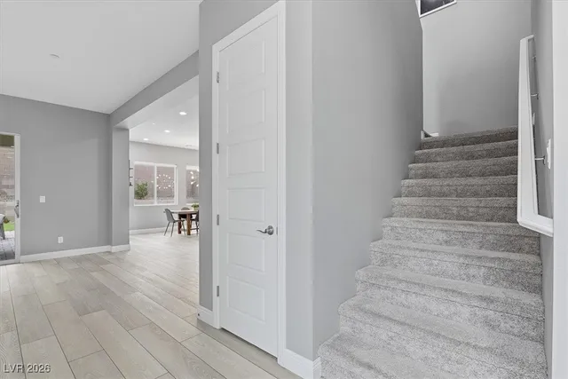 $949,999 | 2562 Millburn Drive, Henderson, NV 89044