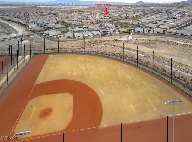$949,999 | 2562 Millburn Drive, Henderson, NV 89044