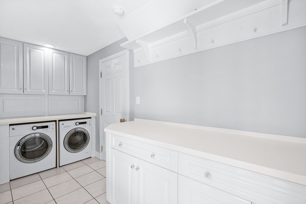 19 Wyoma Road Gloucester, MA 01930 - Photo 33 of 42