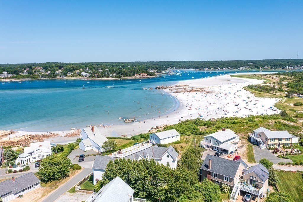 19 Wyoma Road Gloucester, MA 01930 - Photo 5 of 42