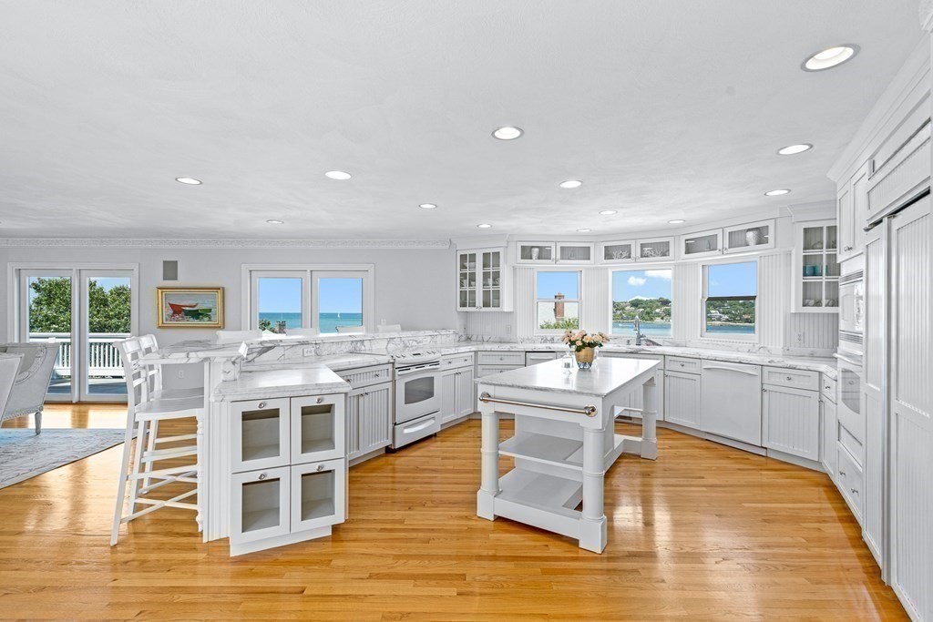 19 Wyoma Road Gloucester, MA 01930 - Photo 9 of 42