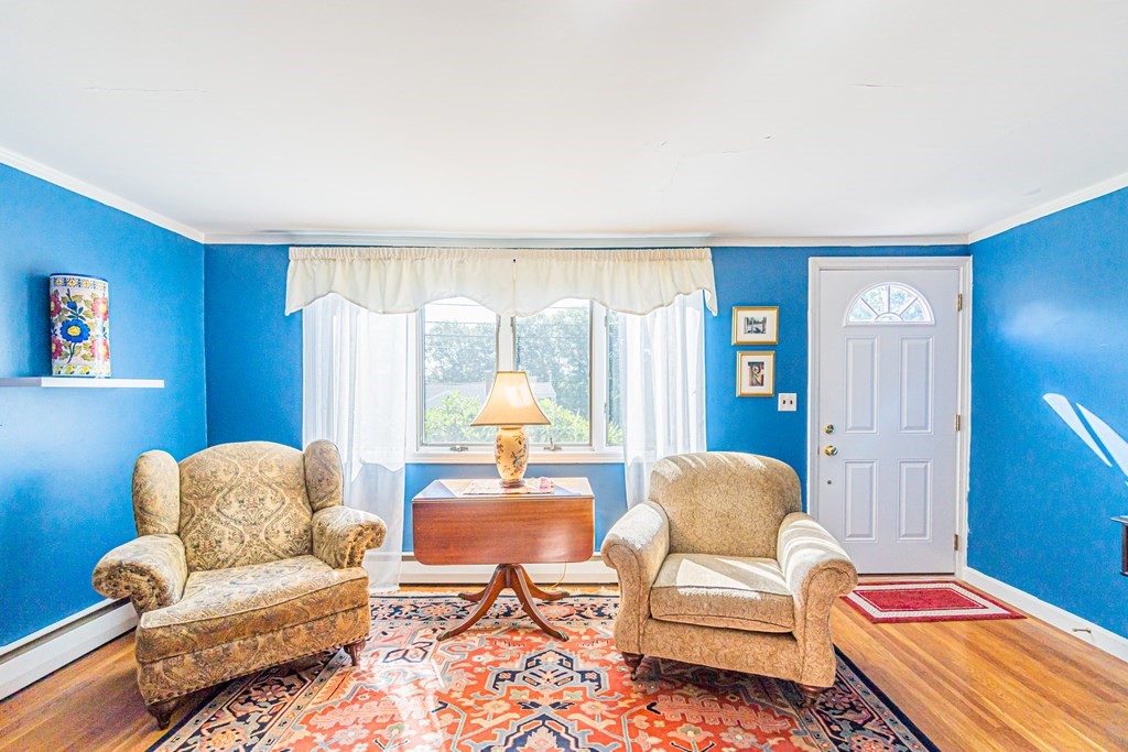18 Rich Road Woburn, MA 01801 - Photo 3 of 37