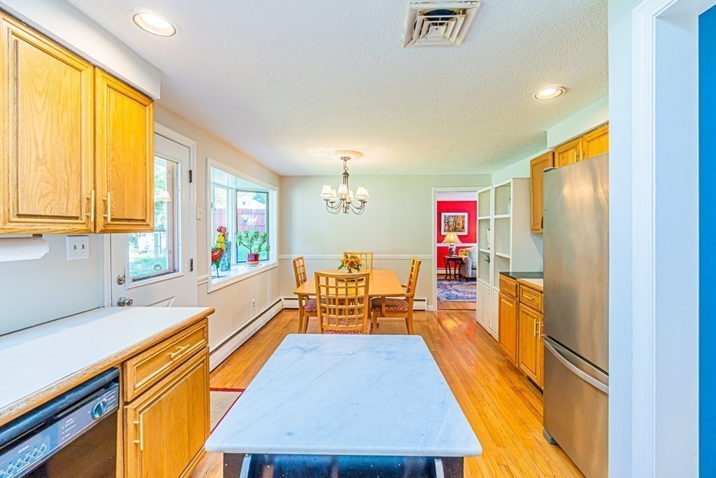 18 Rich Road Woburn, MA 01801 - Photo 8 of 37