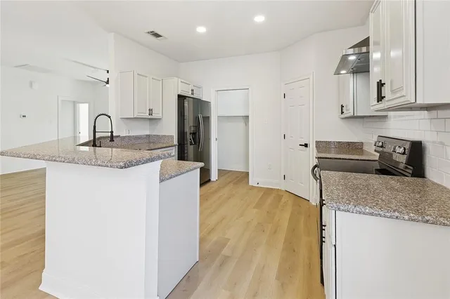 $274,900 | 3936 Dominique Drive, Chalmette, LA 70043