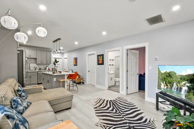 $3,450 | 60 Brook Road, Unit 2, Milton, MA 02186