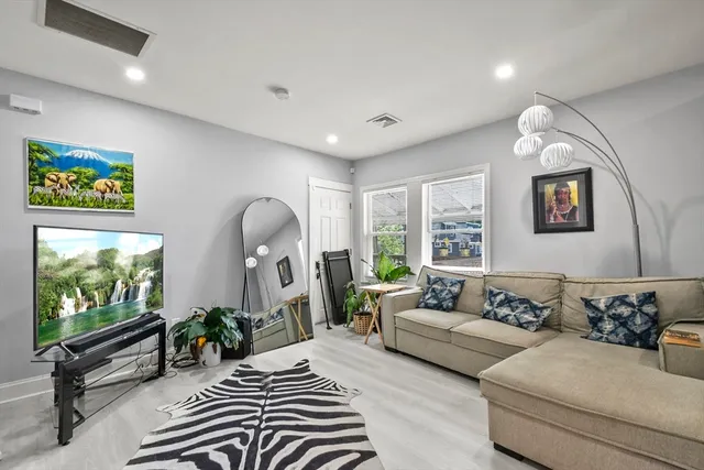 $3,450 | 60 Brook Road, Unit 2, Milton, MA 02186