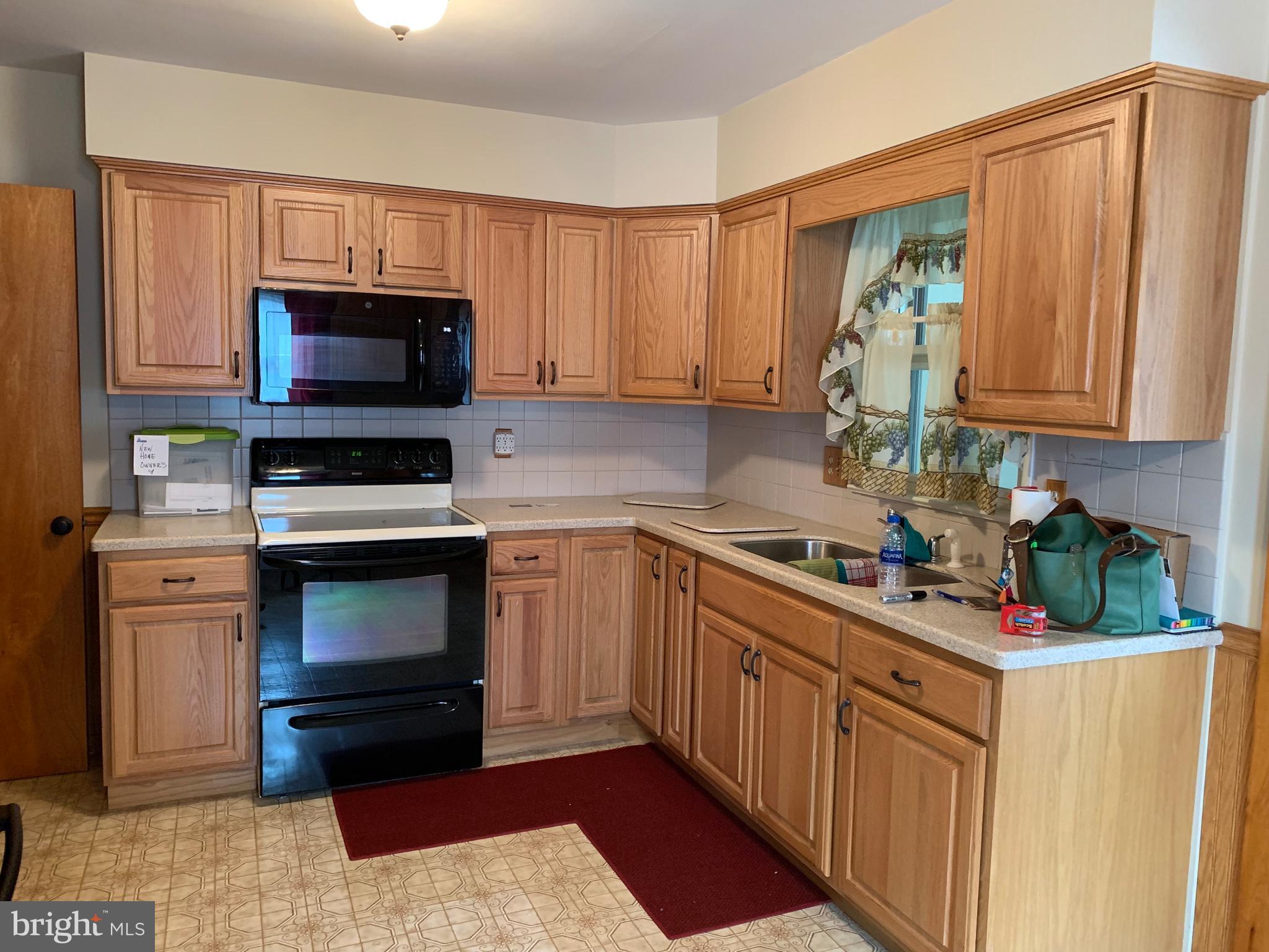 433 North Cedar Street Lititz, PA 17543 - Photo 4 of 26 Gallery Image 4