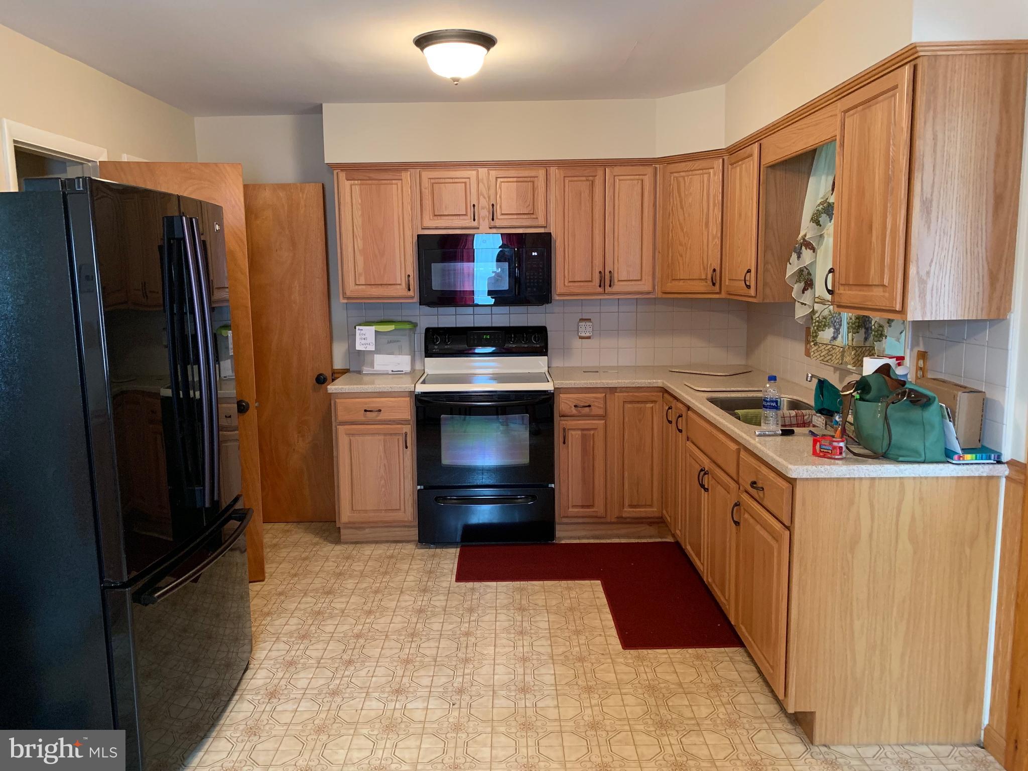433 North Cedar Street Lititz, PA 17543 - Photo 5 of 26 Gallery Image 5