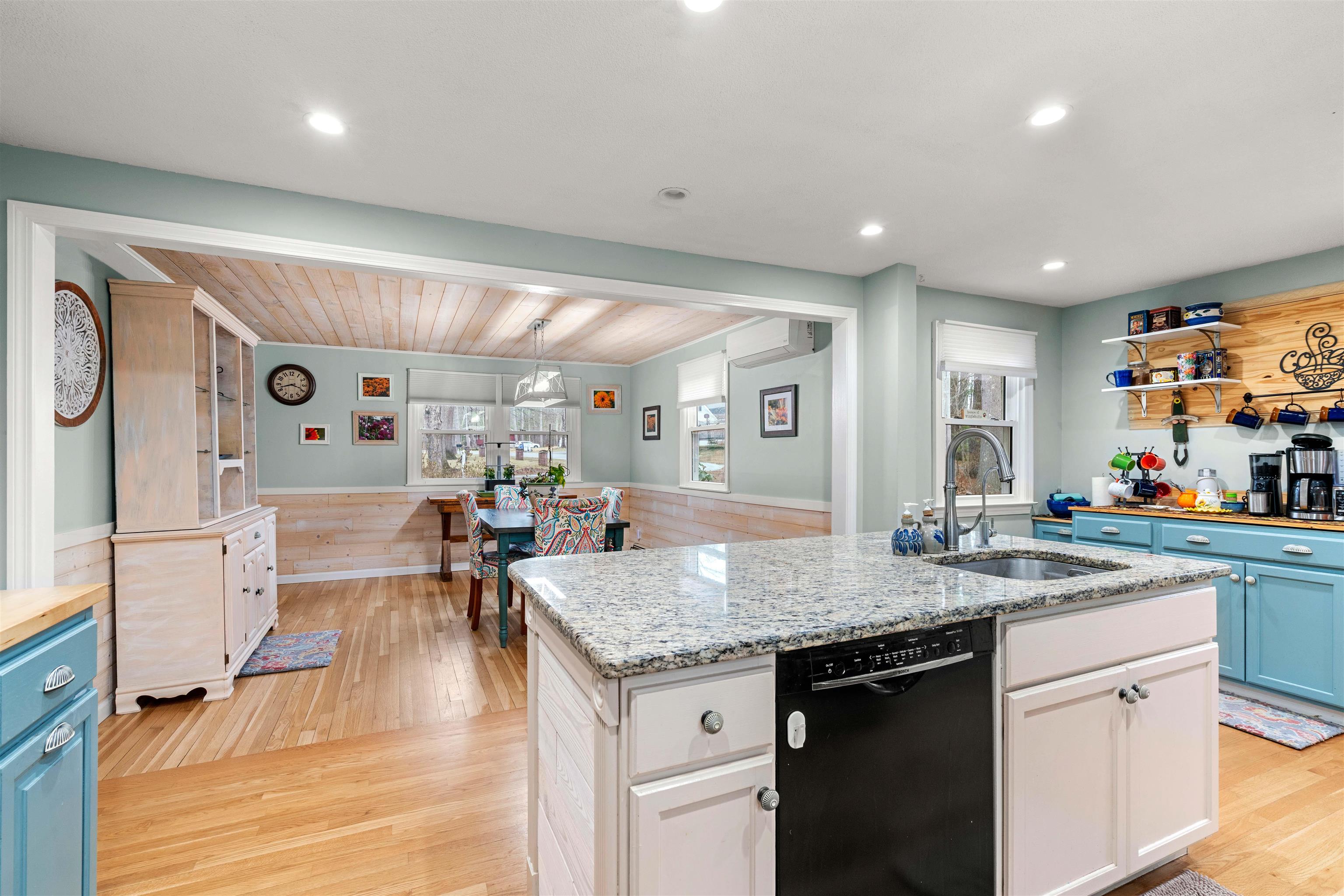 1 Lisa Road Windham, NH 03087 - Photo 11 of 58