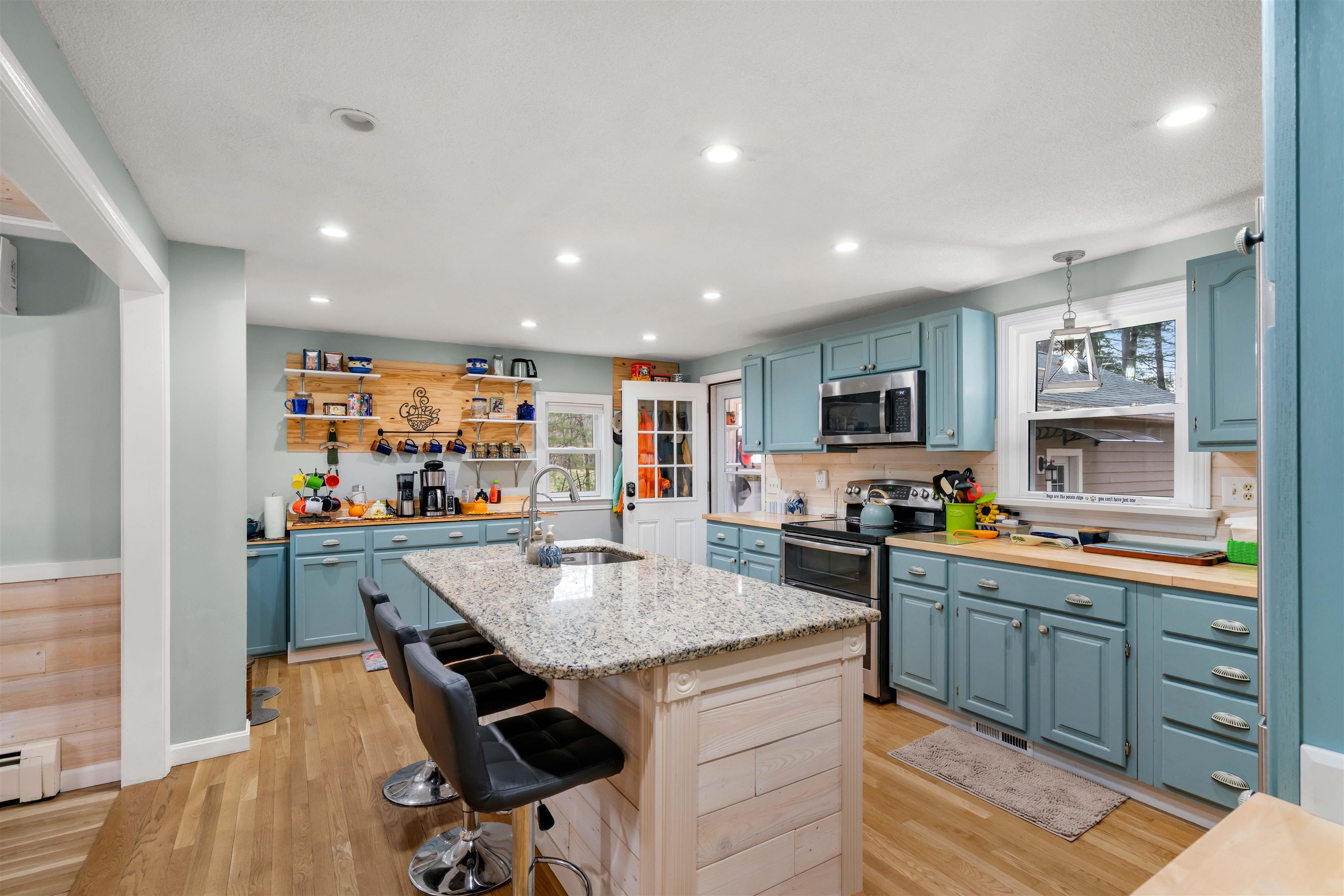 1 Lisa Road Windham, NH 03087 - Photo 14 of 58