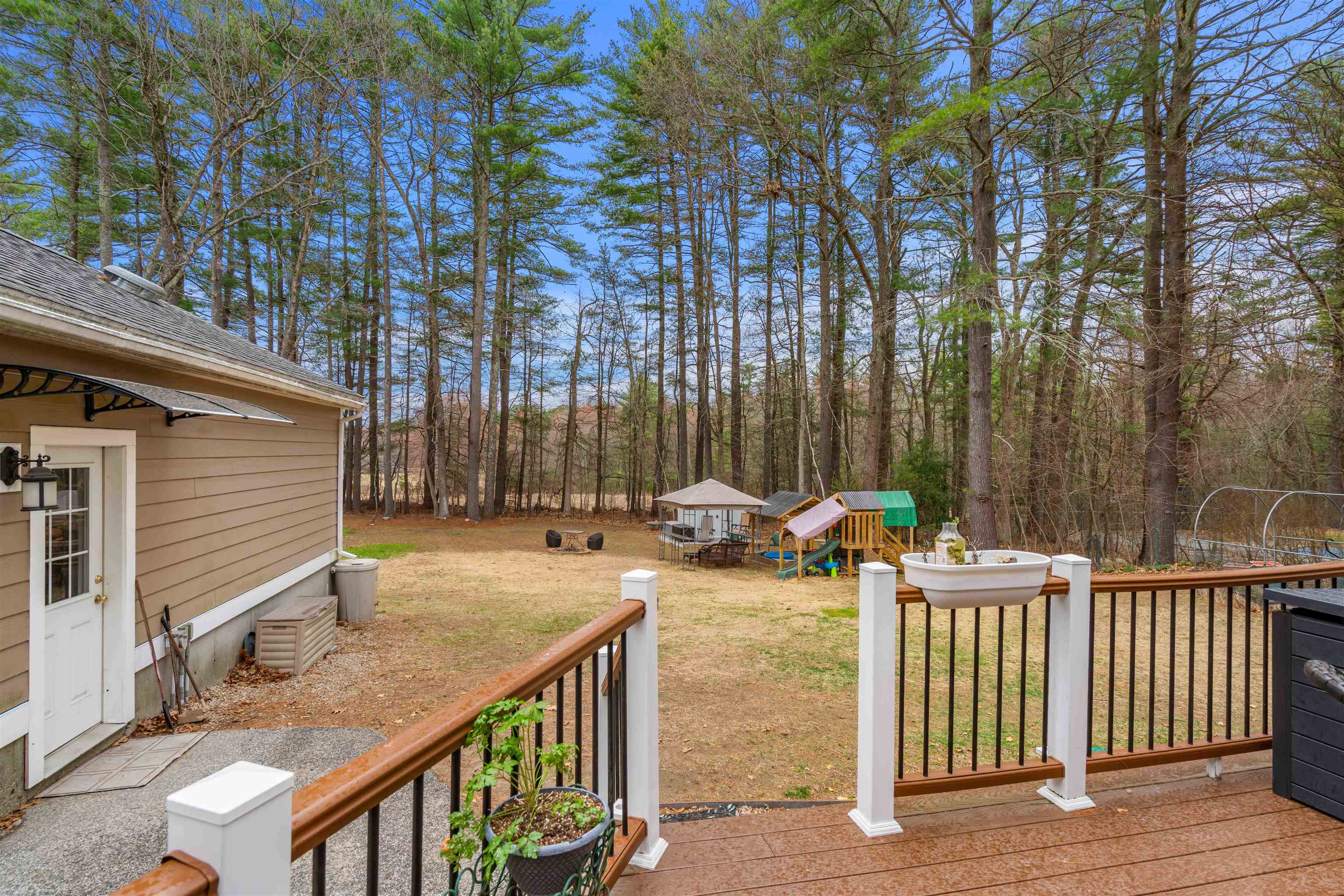 1 Lisa Road Windham, NH 03087 - Photo 19 of 58