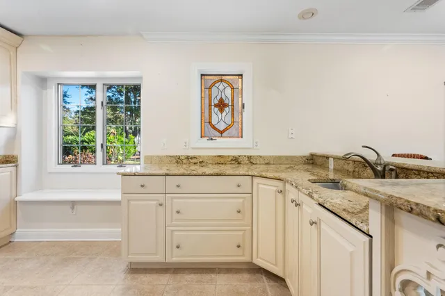 $700,000 | 1009 Troon Drive East, Niceville, FL 32578