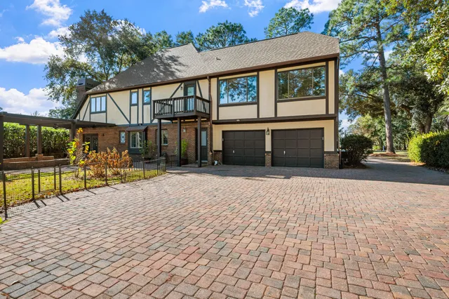 $700,000 | 1009 Troon Drive East, Niceville, FL 32578