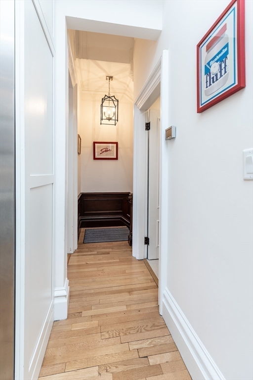 23 Braddock Park, Unit 2 Boston, MA 02116 - Photo 9 of 22 a view of entryway