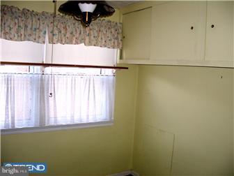 558 Pedley Road Philadelphia, PA 19128 - Photo 4 of 10 Gallery Image 4